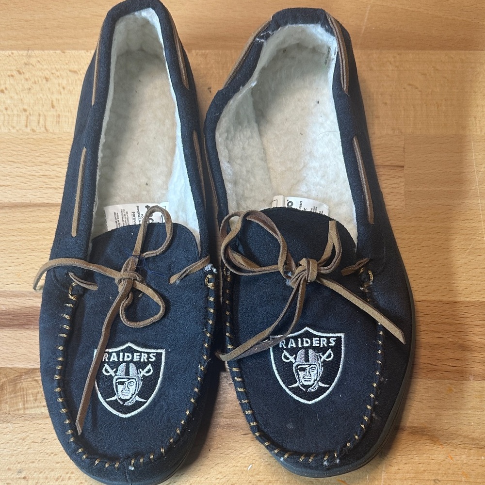 Raiders Black Slippers for Men